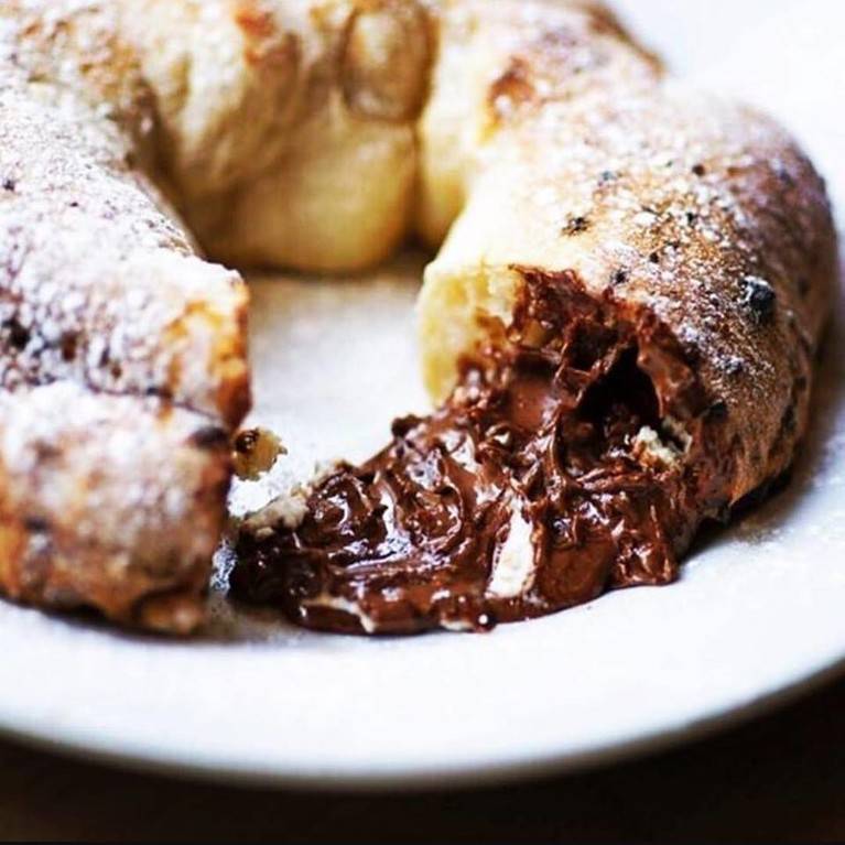 3 - On prend une calzone en dessert