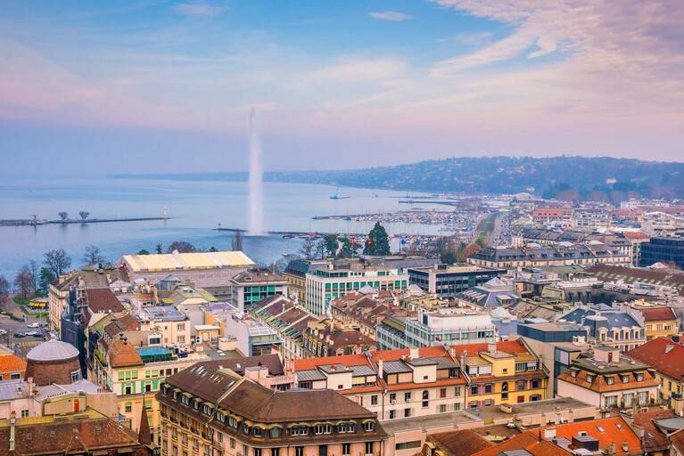 Une institution et un saut à Genève